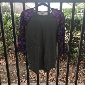 Lularoe “randy” baseball tee